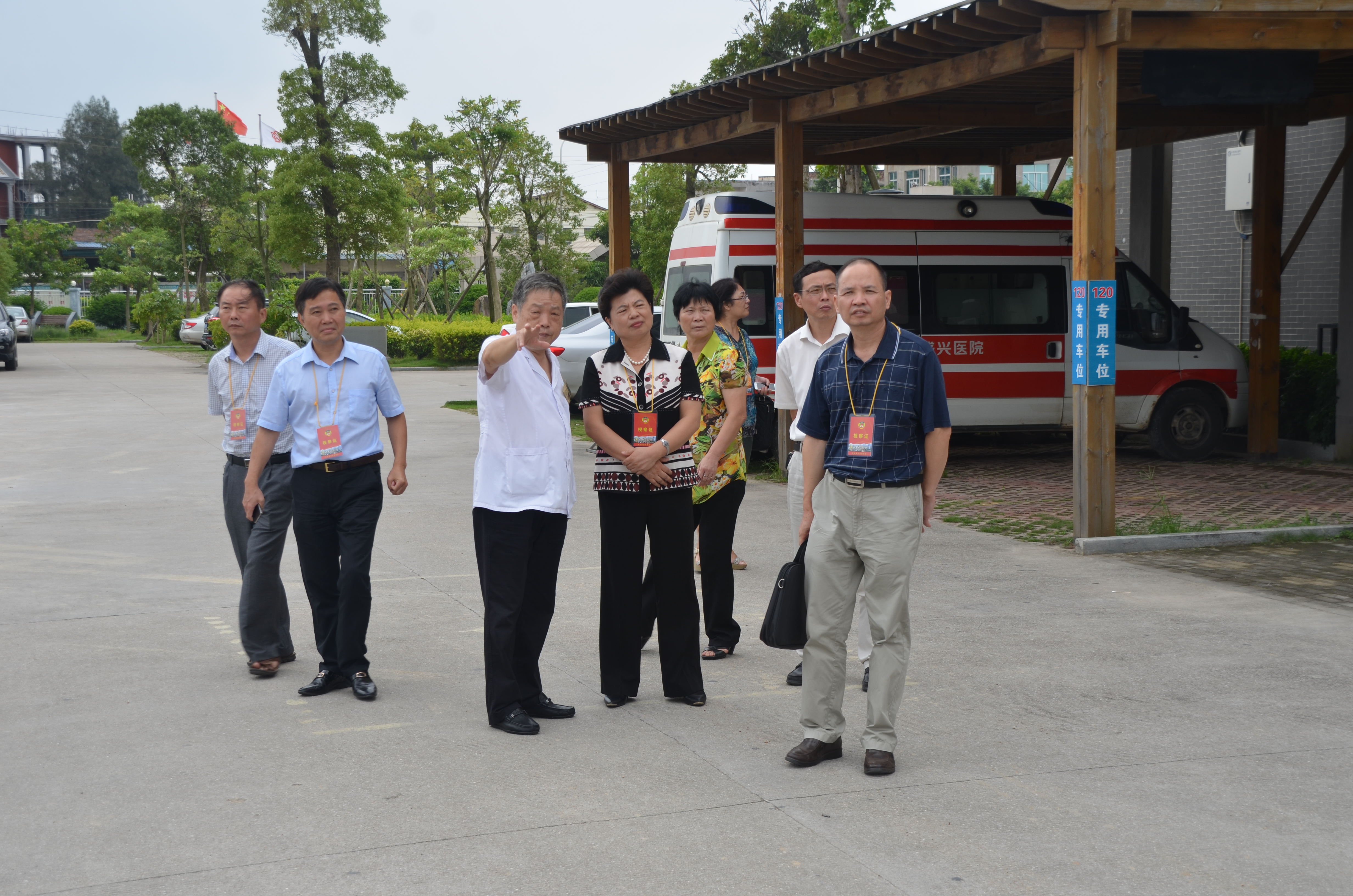 集團(tuán)副總裁林秋泉匯報籌建情況